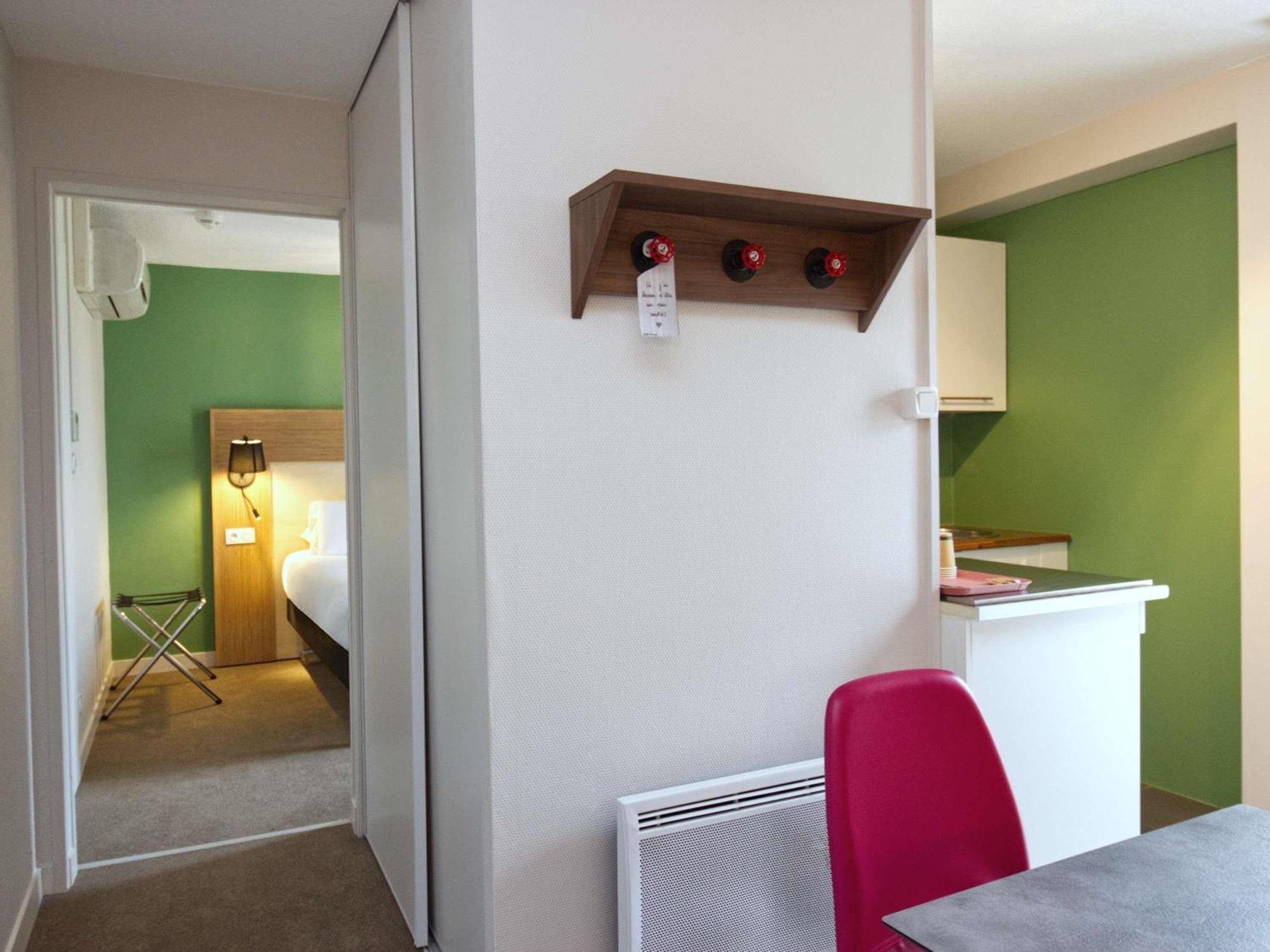 Greet Hotel Dijon Sud Longvic Extérieur photo
